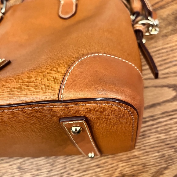 Dooney & Bourke Pebble Grain Zip Zip Satchel in caramel with crossbody - Picture 5 of 16